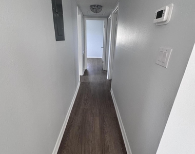 300 W Rutgers Street - Photo Thumbnail 5