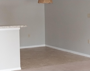 800 N Fiske Blvd # - Photo Thumbnail 5