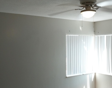 800 N Fiske Blvd # - Photo Thumbnail 2