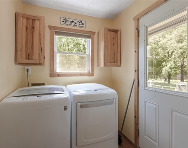 86 Oak Hill Drive - Photo Thumbnail 9