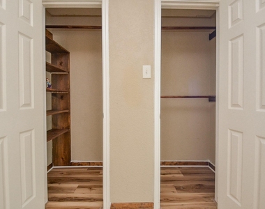 10211 Sugar Branch Drive - Photo Thumbnail 13