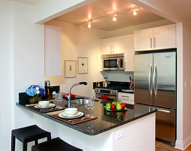Lexington Avenue - Photo Thumbnail 7