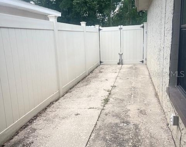 3804 W Hamilton Avenue - Photo Thumbnail 10