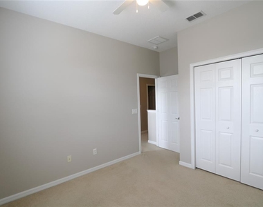 622 Breezeway Court - Photo Thumbnail 17