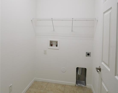 622 Breezeway Court - Photo Thumbnail 15
