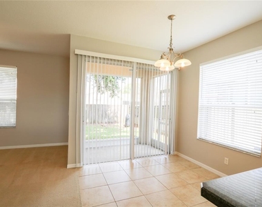 622 Breezeway Court - Photo Thumbnail 2