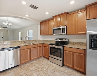 1827 Harbour Blue Street - Photo Thumbnail 7