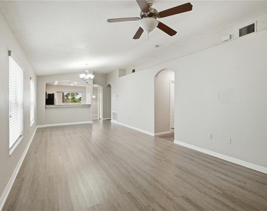 1827 Harbour Blue Street - Photo Thumbnail 4