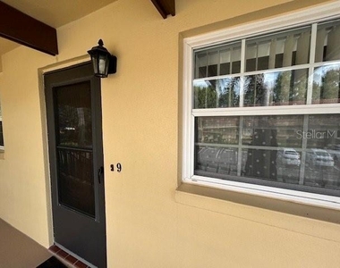 1845 S Highland Avenue - Photo Thumbnail 2