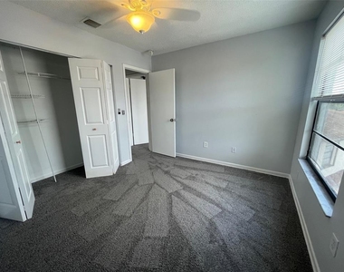 5112 Bonnedale Court - Photo Thumbnail 14