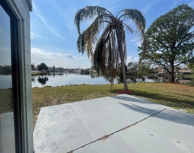 5112 Bonnedale Court - Photo Thumbnail 8