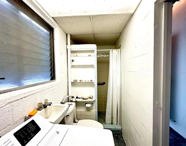 10 158th Avenue - Photo Thumbnail 19