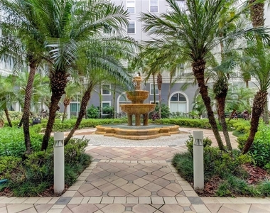 700 S Harbour Island Boulevard - Photo Thumbnail 37