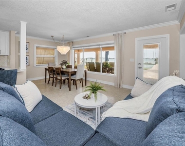 52 N Pine Circle - Photo Thumbnail 9