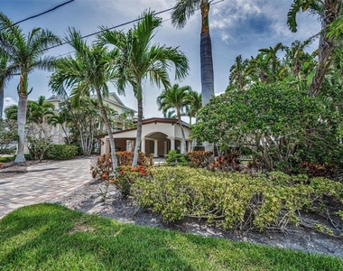 52 N Pine Circle - Photo Thumbnail 3
