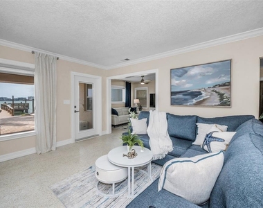 52 N Pine Circle - Photo Thumbnail 8