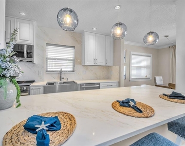 52 N Pine Circle - Photo Thumbnail 18