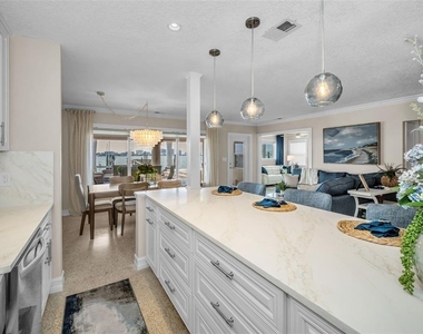 52 N Pine Circle - Photo Thumbnail 16
