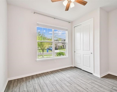 13144 Peachleaf Avenue - Photo Thumbnail 29