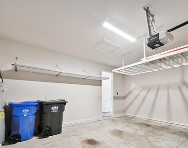 13144 Peachleaf Avenue - Photo Thumbnail 34