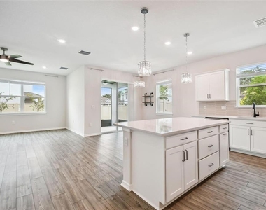 13144 Peachleaf Avenue - Photo Thumbnail 21