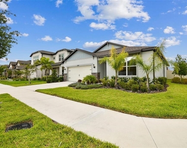 13144 Peachleaf Avenue - Photo Thumbnail 4