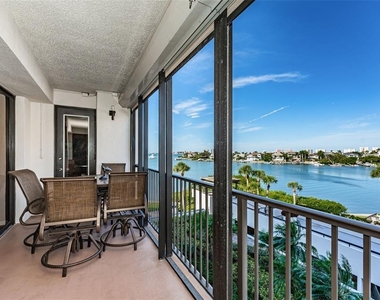 6 Belleview Boulevard - Photo Thumbnail 4