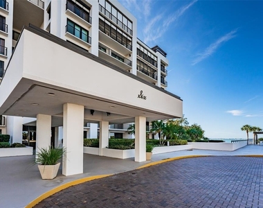 6 Belleview Boulevard - Photo Thumbnail 26