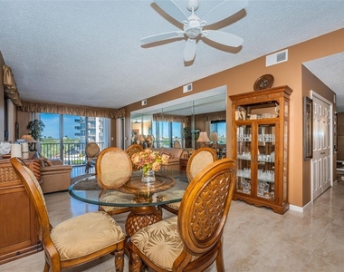 6 Belleview Boulevard - Photo Thumbnail 11