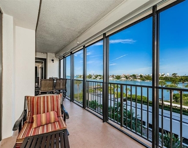 6 Belleview Boulevard - Photo Thumbnail 3