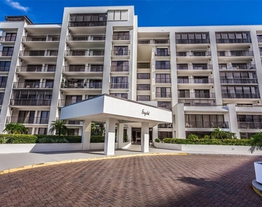 6 Belleview Boulevard - Photo Thumbnail 30