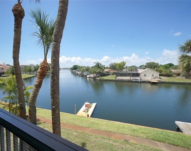 6325 Newtown Circle - Photo Thumbnail 1
