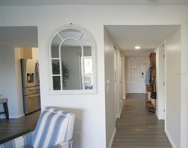6325 Newtown Circle - Photo Thumbnail 3