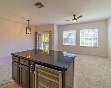 528 Jasmine Way - Photo Thumbnail 15