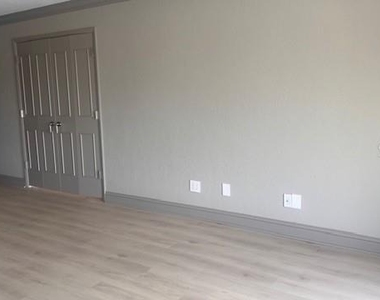3717 46th Avenue S - Photo Thumbnail 8