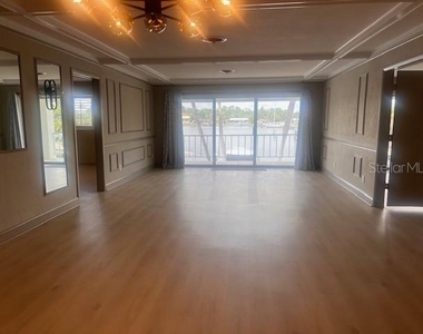 3717 46th Avenue S - Photo Thumbnail 2