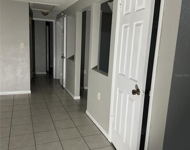 5509 Riddle Road - Photo Thumbnail 3
