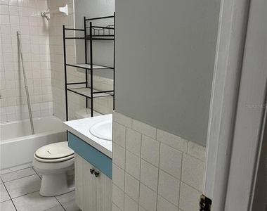 5509 Riddle Road - Photo Thumbnail 7