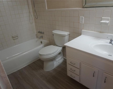 470 3rd Street S - Photo Thumbnail 13