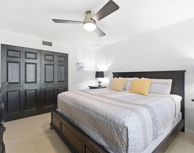5280 Coquina Key Drive Se - Photo Thumbnail 22