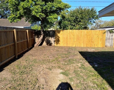 7039 Lenox Drive - Photo Thumbnail 19