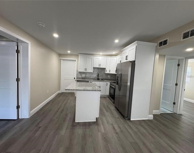 7039 Lenox Drive - Photo Thumbnail 1