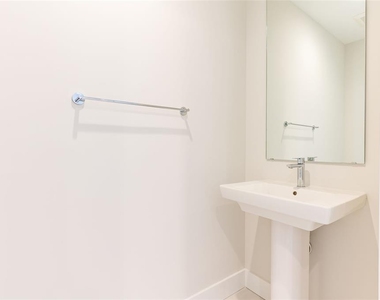 275 1st Avenue South - Photo Thumbnail 10