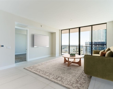 275 1st Avenue South - Photo Thumbnail 1