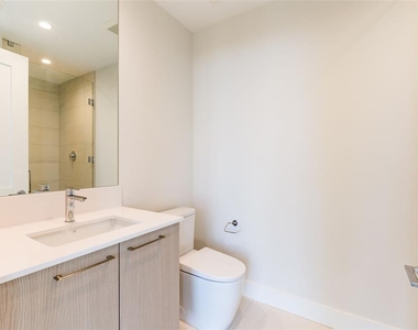 275 1st Avenue South - Photo Thumbnail 21