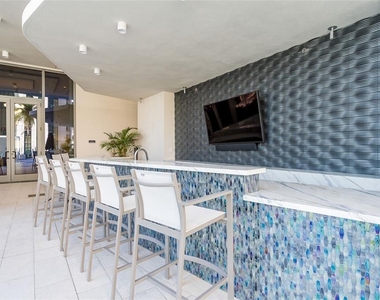275 1st Avenue South - Photo Thumbnail 50