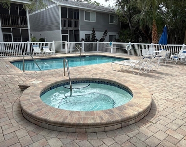 9122 Jakes Path - Photo Thumbnail 31