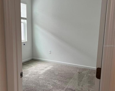 2377 Volunteer Avenue - Photo Thumbnail 8
