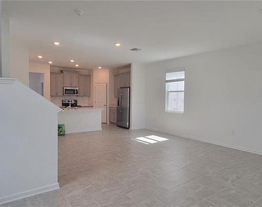 2377 Volunteer Avenue - Photo Thumbnail 5