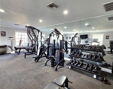 13832 Orange Sunset Drive - Photo Thumbnail 24
